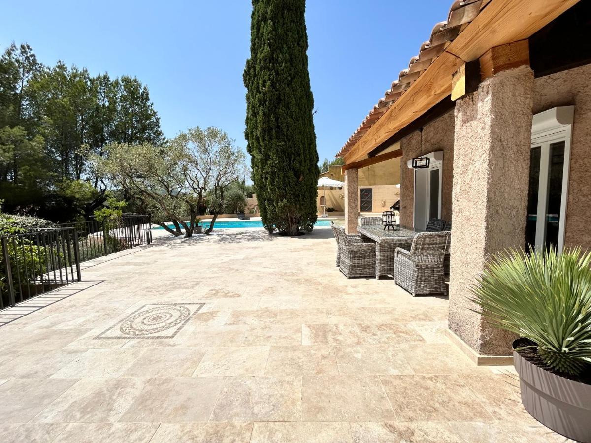 Villa De Charme En Campagne Avec Piscine Privee Et Nature Luxuriante *