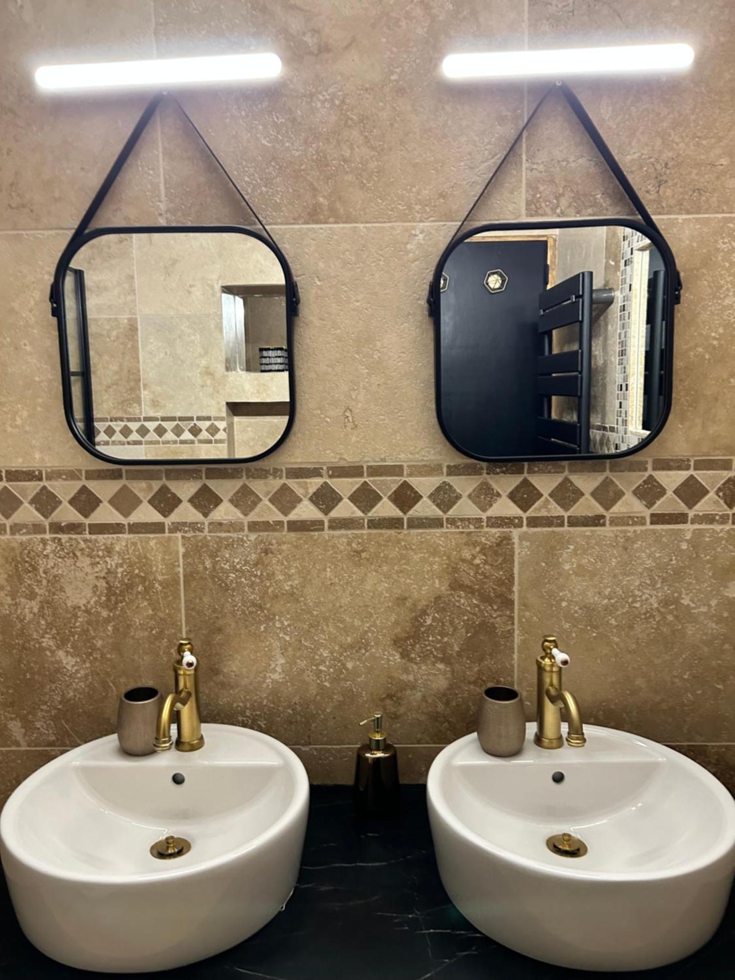 De Charme En Campagne Avec Piscine Privee Et Nature Luxuriante Villa *